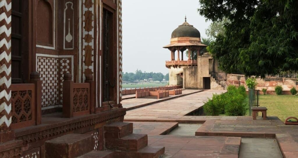 Wander to India with Anna