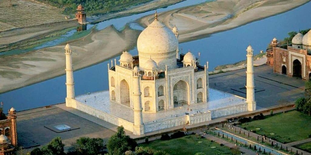 PRIVATE ONE WAY AGRA TRANSFER FROM DELHI