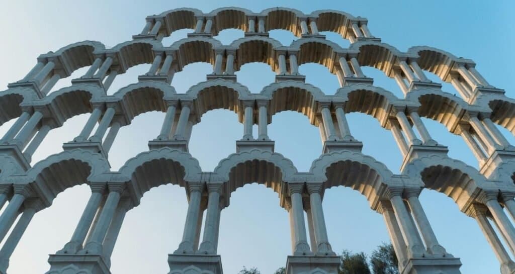 SAME DAY BHANGARH & ABHANERI TOUR FROM JAIPUR