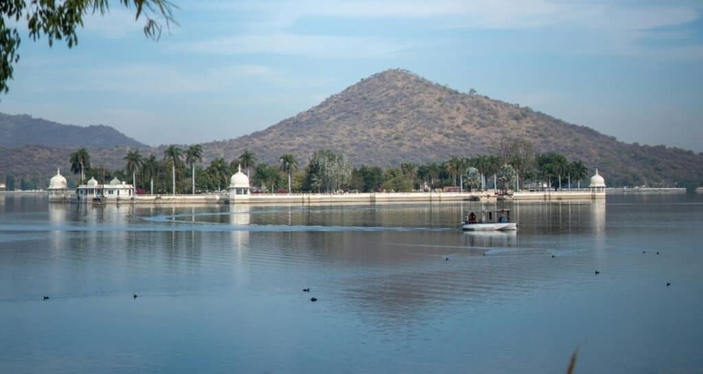 SAME DAY EKLINGJI & NAGDA TOUR FROM UDAIPUR