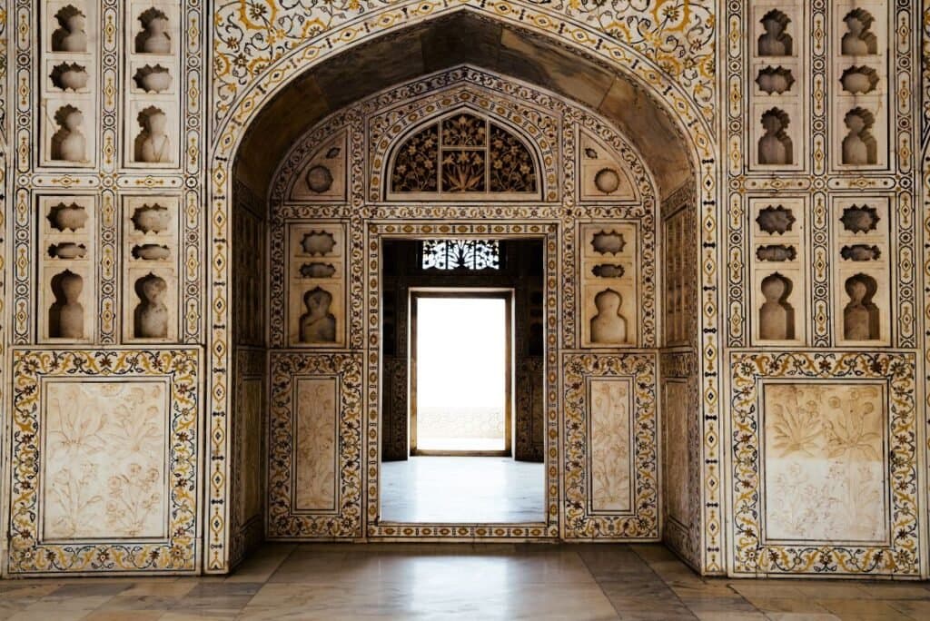 ORCHHA KHAJURAHO TOUR