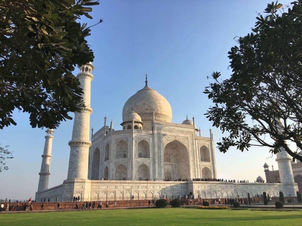 TAJ MAHAL WITH KHAJURAHO