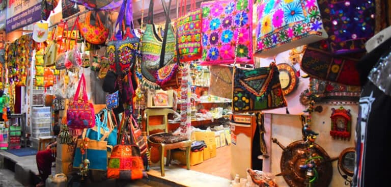 Shopping Places in Jodhpur: Your Complete Guide to Antiques & Handicrafts (2026)