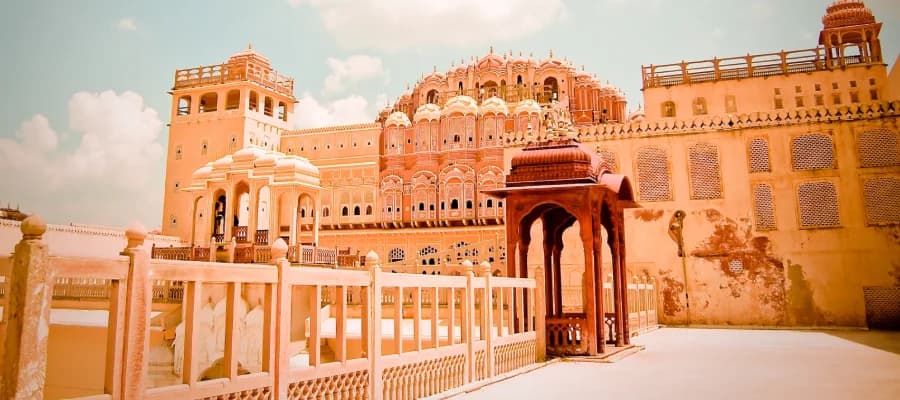 Private Half Day Tour of Pink City Jaipur with Guide photo 3