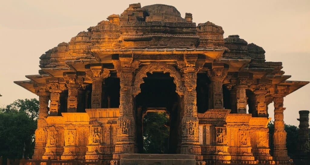 Madhya Pradesh Heritage Tour photo 2