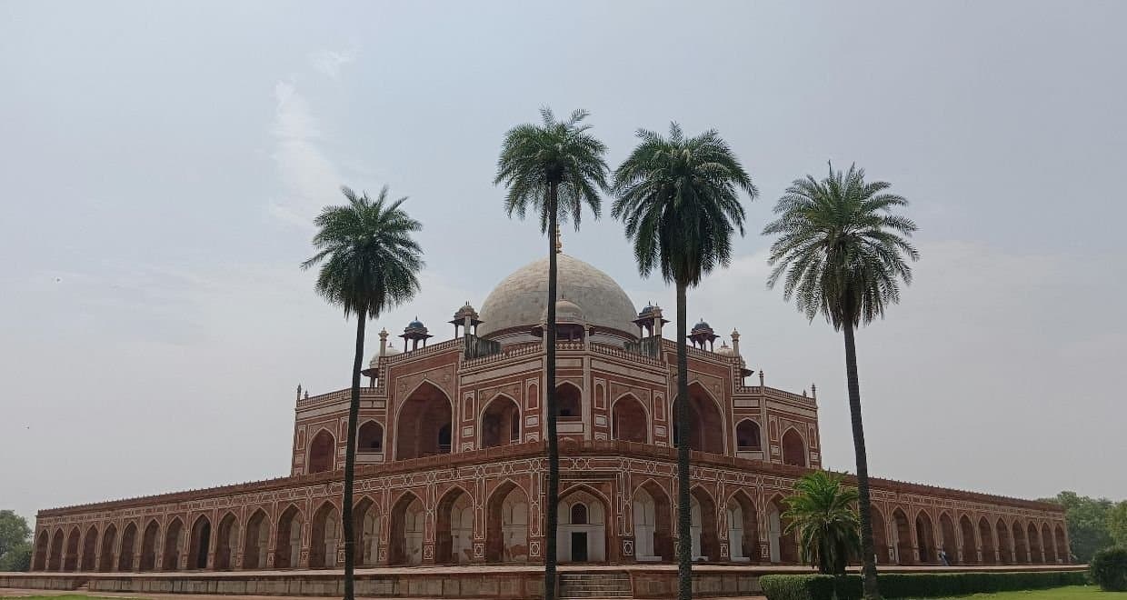 Golden Triangle with Khajuraho Bandhavgarh & Kanha Tour