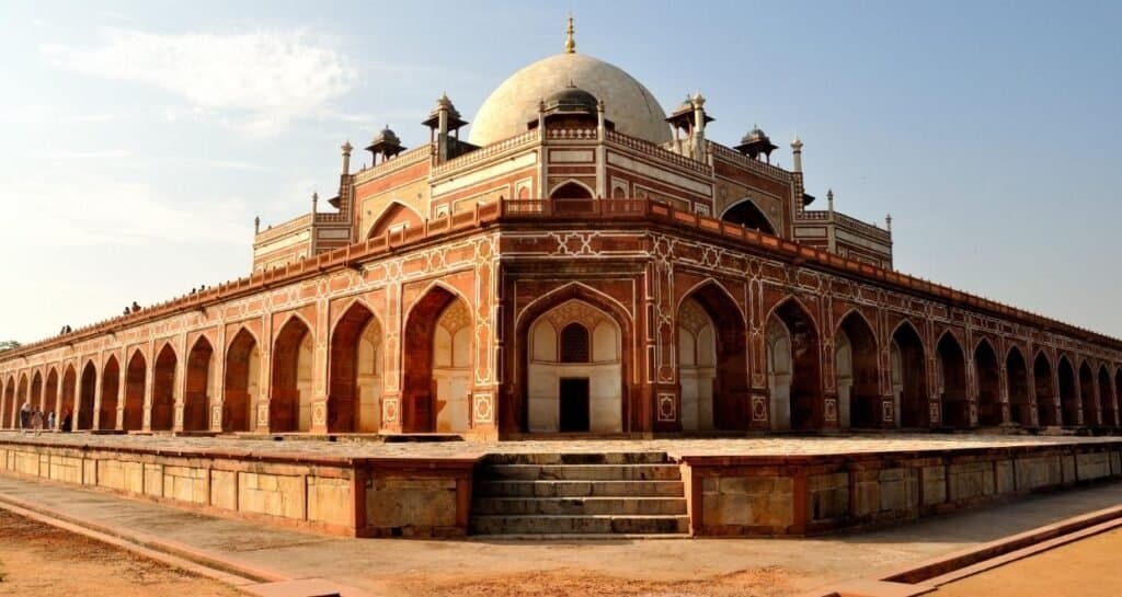 18 Days Golden Triangle Tour With Central India photo 3