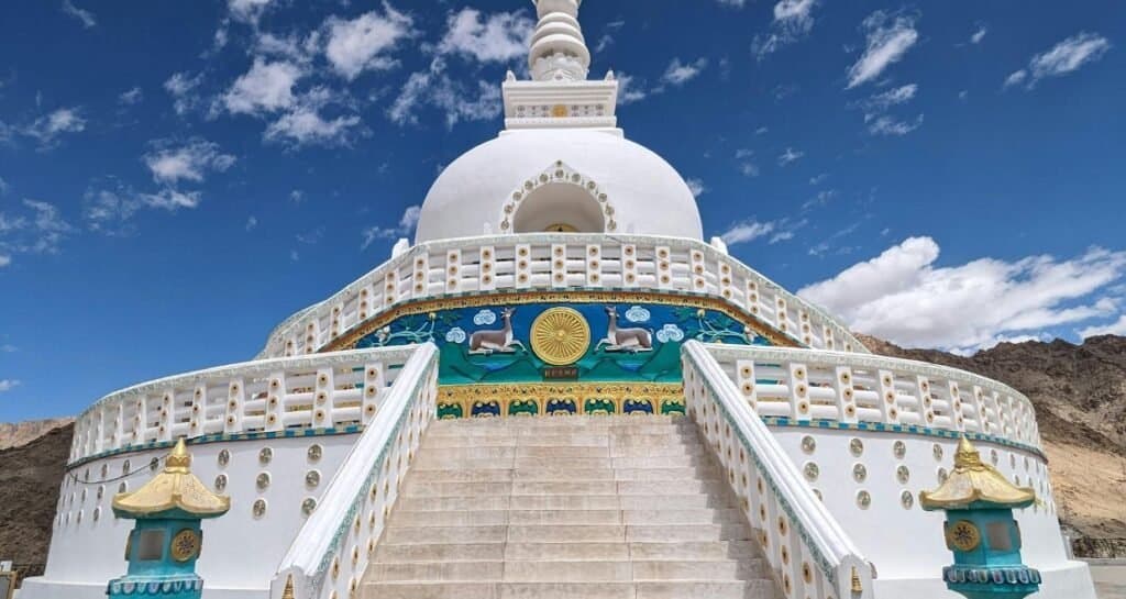 Incredible Kashmir & Ladakh Tour photo 2
