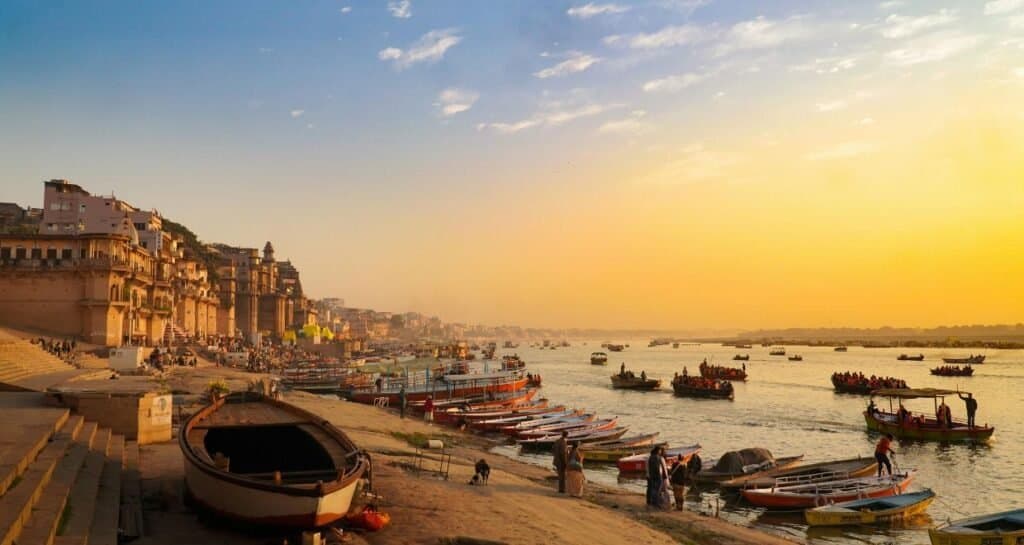 2 Days Varanasi with Sarnath Tour photo 2
