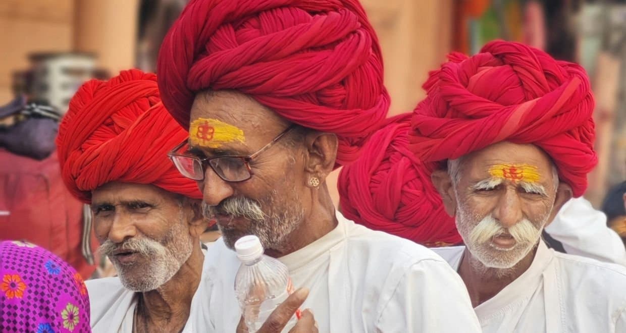 11 DAYS YOGA SPIRITUAL TOUR OF NORTH INDIA